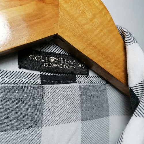 Colloseum sleeveless shirt used, checkered, size XS