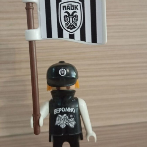 Playmobil fan figure PAOK with team flag like new