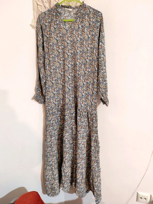 Long floral dress like new, viscose, gray and blue, size M
