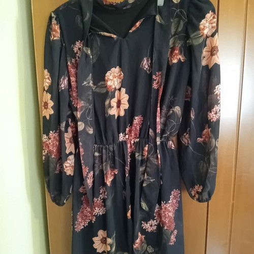 Black dress with flowers used, size M