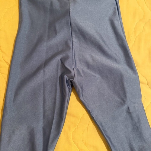 Sunsetgo! leggings like new with knee cutouts, size S