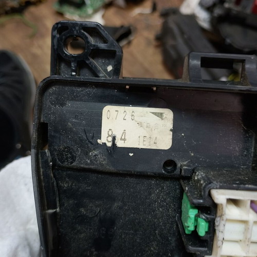 Fuse box used for Mazda 323, 626, Premacy