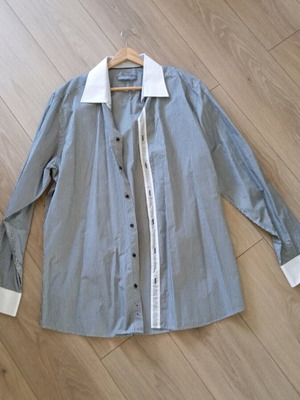 Angelo Litrico shirt L-XL like new, white and blue