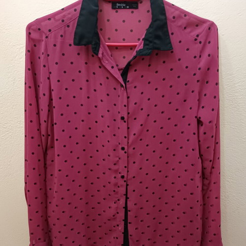 Bershka fuchsia semi-transparent shirt with polka dots and black collar size S like new