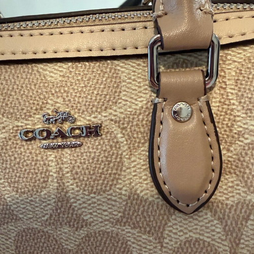 Τσάντα Coach Mini Rowan σε μπεζ καμβά σαν καινούργια