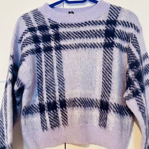 H&M Small Sweater like new, black and purple