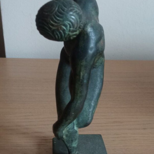 THE DISCUS THROWER OF MYRON***STORAGE ASSEMBLY