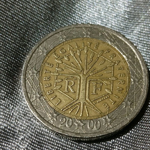 French 2 euro coin used, 2000 minting with errors