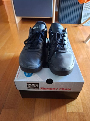 Adidas sneakers black size 40 like new