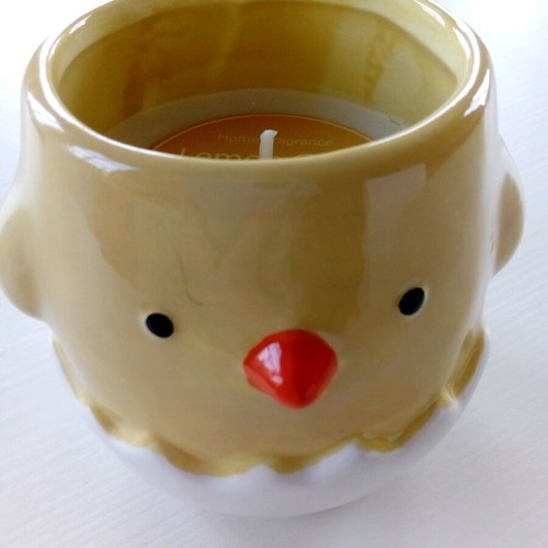 Decorative candle new scented lemon cake