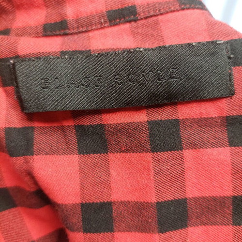 Black Scale men's shirt size M like new, white and red