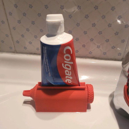 Toothpaste squeezer new, tube extruder