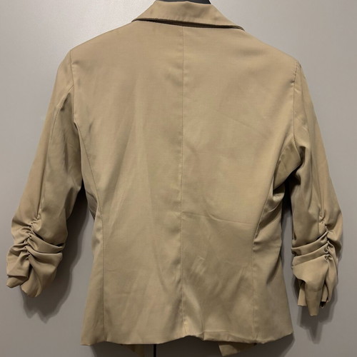 Beige blazer size S like new, short fitted style