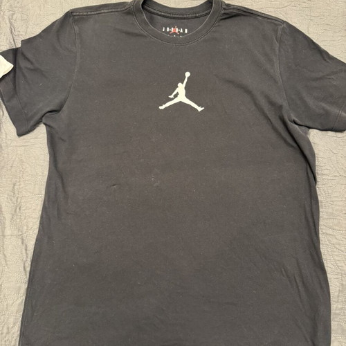 Jordan T-shirt size M like new