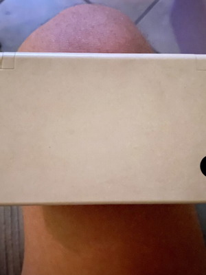 Nintendo DSi конзола като нова с писалка и зарядно