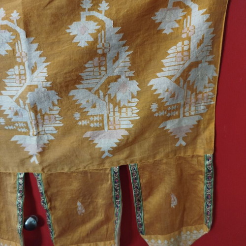 Indian woven bed valance like new, cotton, Jamdani technique
