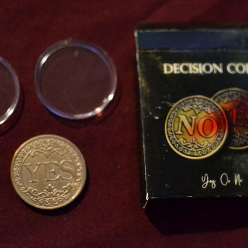 Magic decision coin Yes or No new in acrylic case