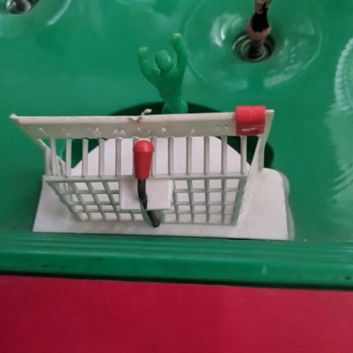 Foosball game with springs used, no ball