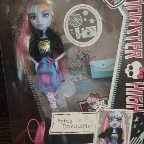 Monster High Abbey Bominable Picture Day doll new Mattel 2012