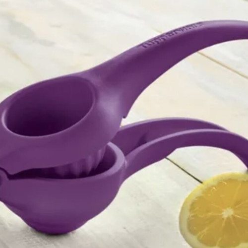 Tupperware Lemon Squeezer new