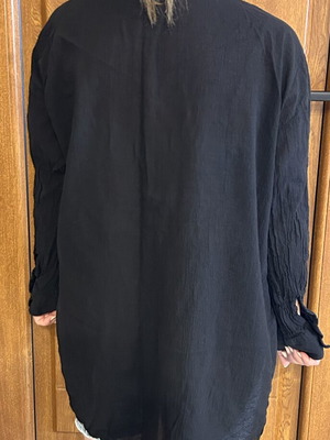H&M long black shirt