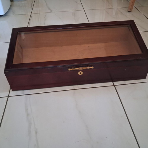 Wooden box like new, ideal for cigars