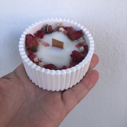 Bomboniere candle with roses new