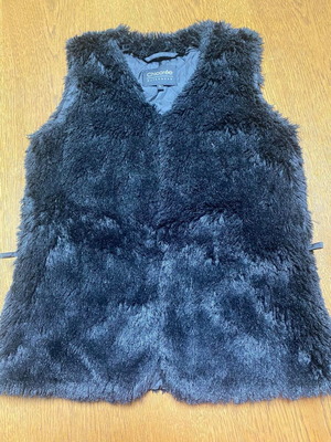 Women's fluffy vest size S used, black
