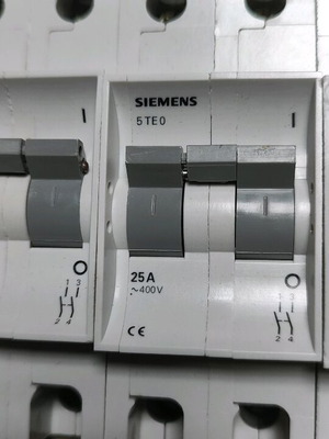 Siemens 5TE0 Bipolar Switch 25 A new