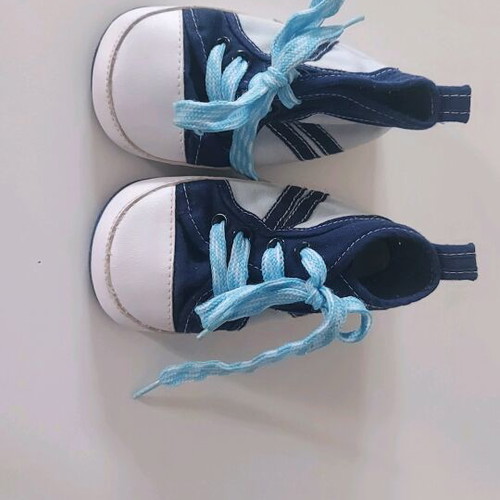 Baby shoes used, ambidextrous up to 1 year