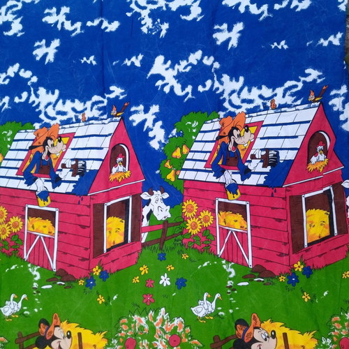 Disney Mickey's Farm quilt cover used with characters
