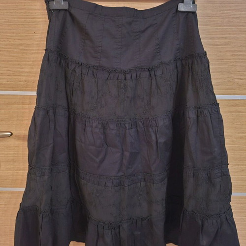 Bellino women's black skirt with ruffles like new, size S