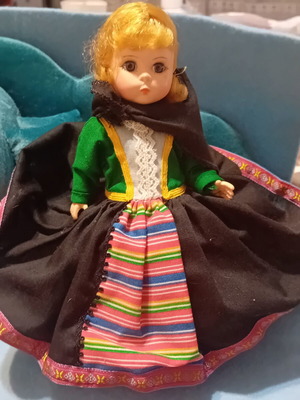 Madame Alexander Sweden doll like new