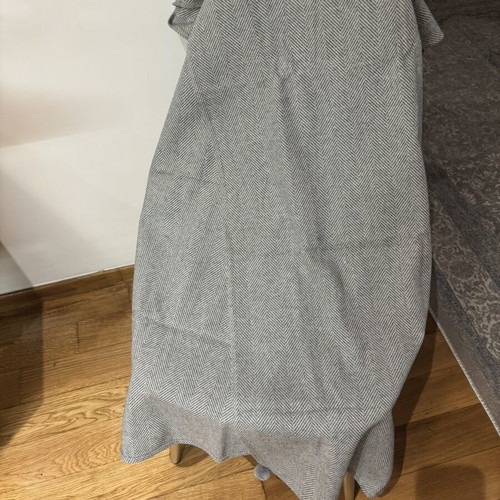 Pashmina gray with herringbone pattern like new
