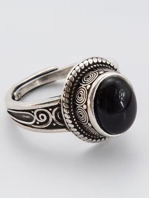 Vintage textured Artisan ring with black semi-precious stone, new