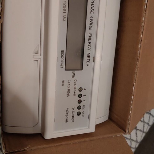 Digital three-phase DIN rail kilowatt meter new