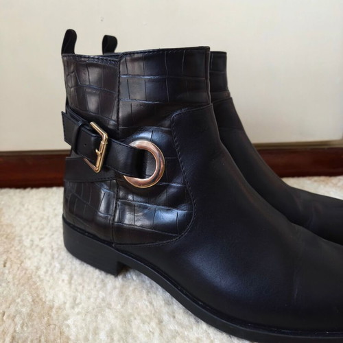 Zara women's ankle boots like new, black, size 40, faux leather