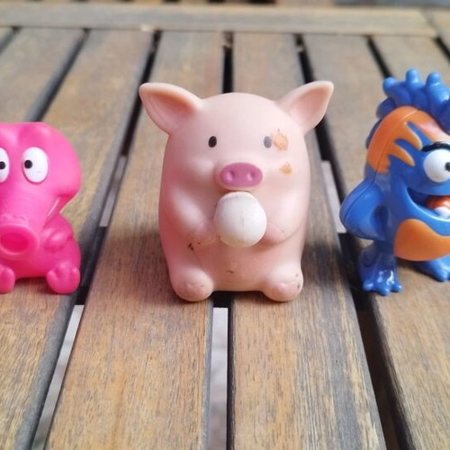 Figures used, assorted pack