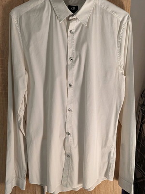 Риза H&M сини детайли slim fit, като нова