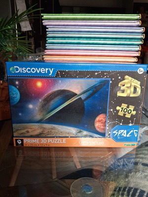 Discovery Space Earth & Beyond 3D Puzzle like new, 100 pieces