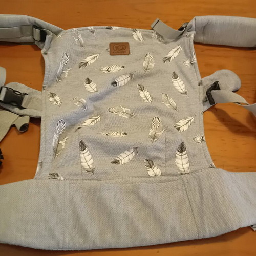 Ergonomic baby carrier like new