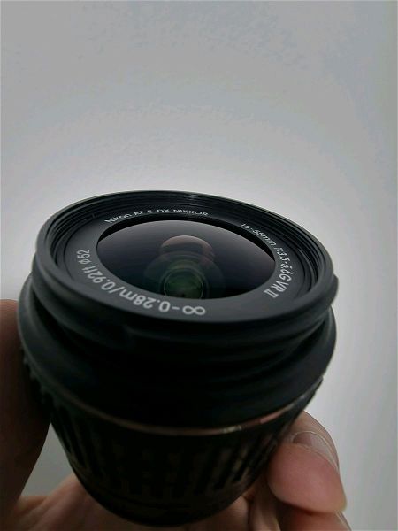  Nikon kit lens 18-55mm