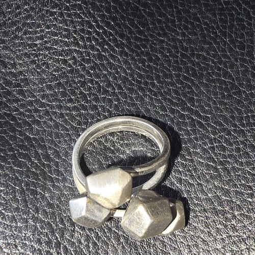 Massive women's silver ring like new