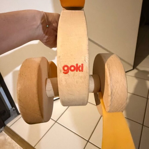 Goki wooden push toy pelican like new
