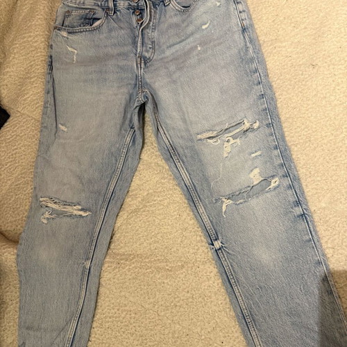 Zara men's denim jeans like new with rips, size M