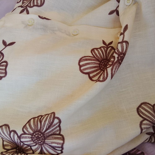 Giouli Boutique cropped linen shirt with puff sleeves, made in Italy