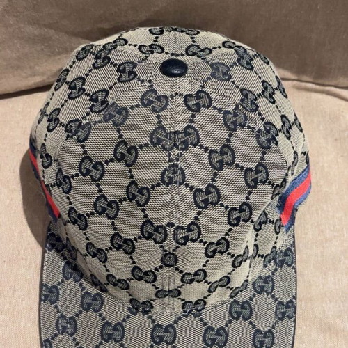 Gucci navy cap size M like new
