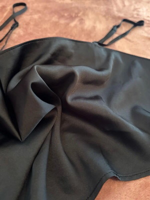 Satin top black like new, size Large from H&M