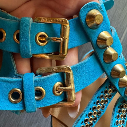 Dsquared2 suede sandals like new, blue