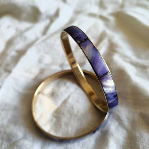 Purple pearl bracelets used, metal pair